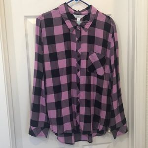 Market and Spruce plaid button up